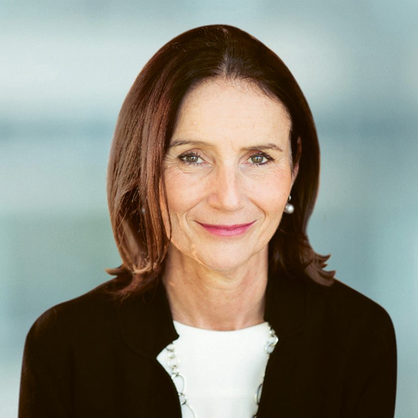 Carolyn fairbairn square.jpg