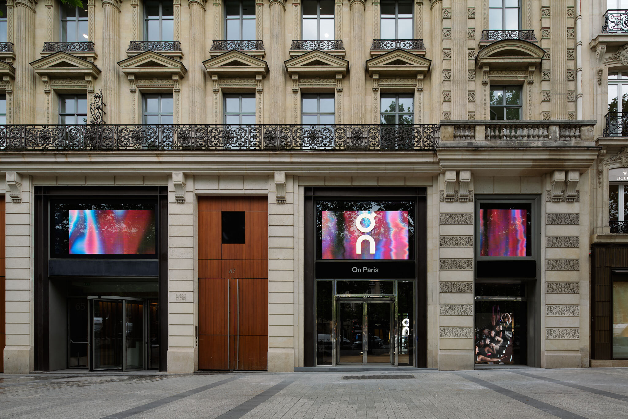 On-Runnning_Paris-Champs_Elysees_1693_JCLARK (1).jpg